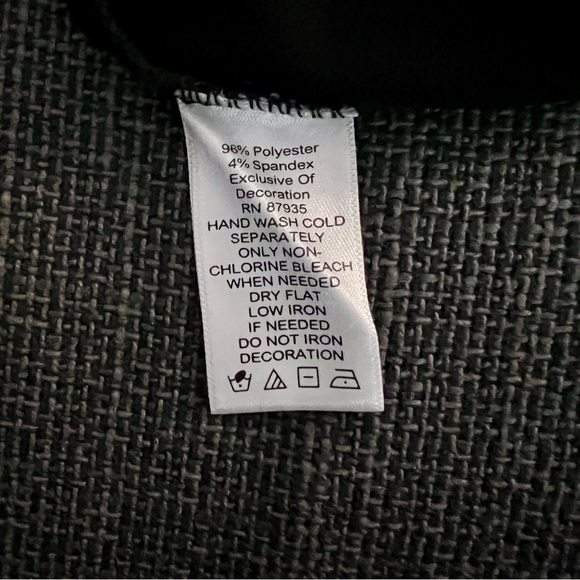 SIMONTON Says Elegant Black Top with Colorful Embellished Neckline NWOT Size M - Picture 5 of 5